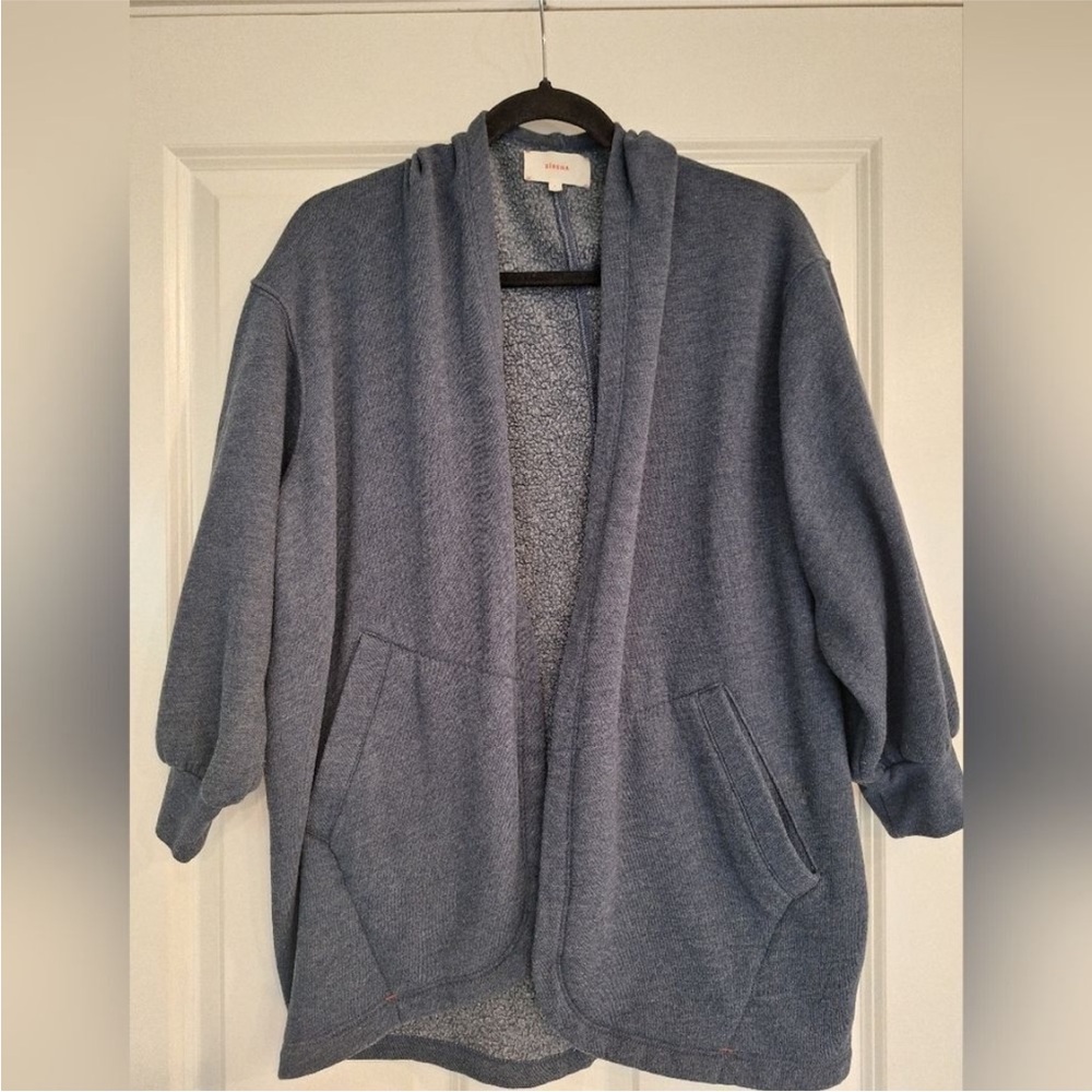 XiRENA Navy Cardigan (one size)